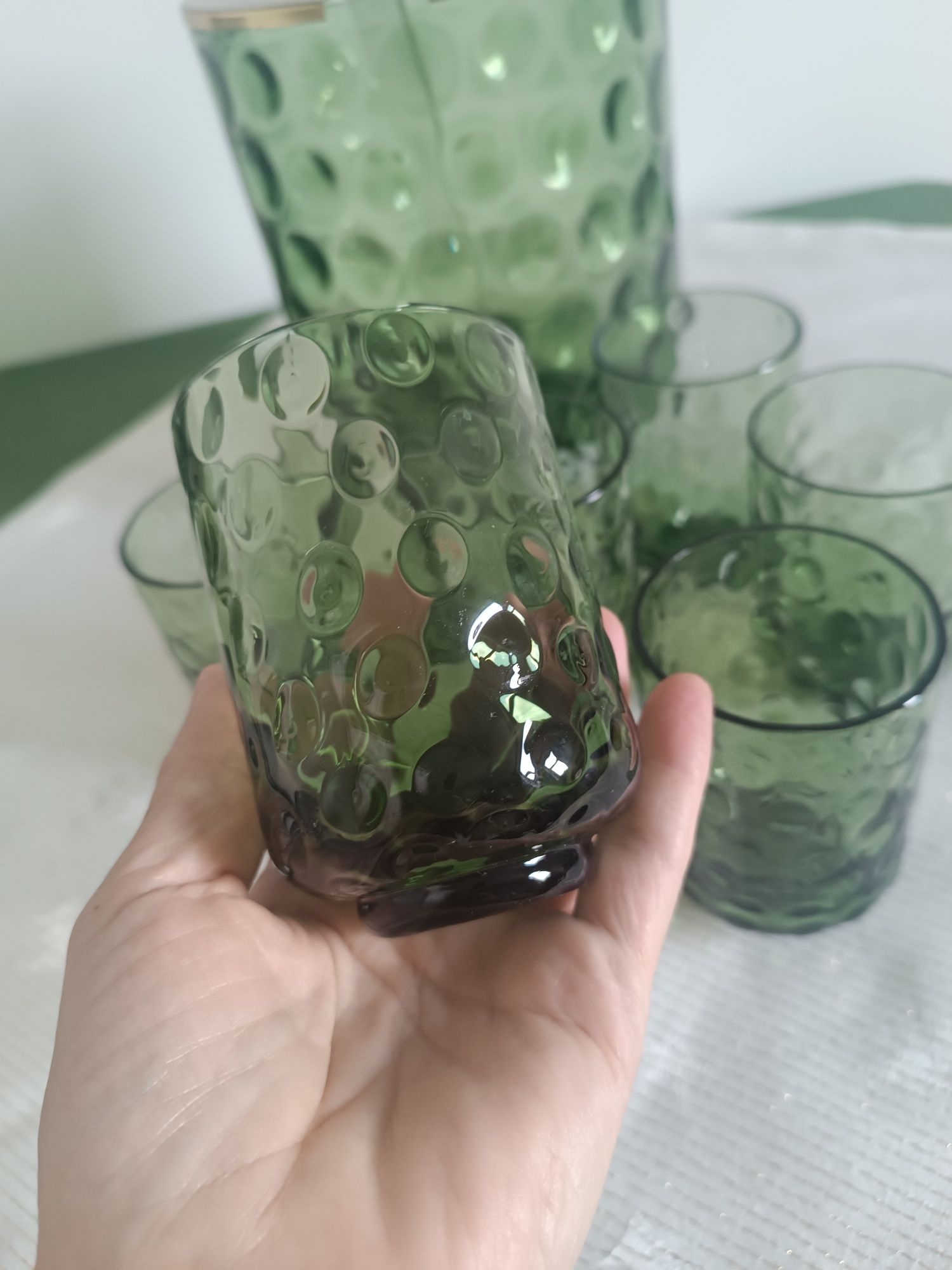 Zielony kryształ zestaw ze szklankami