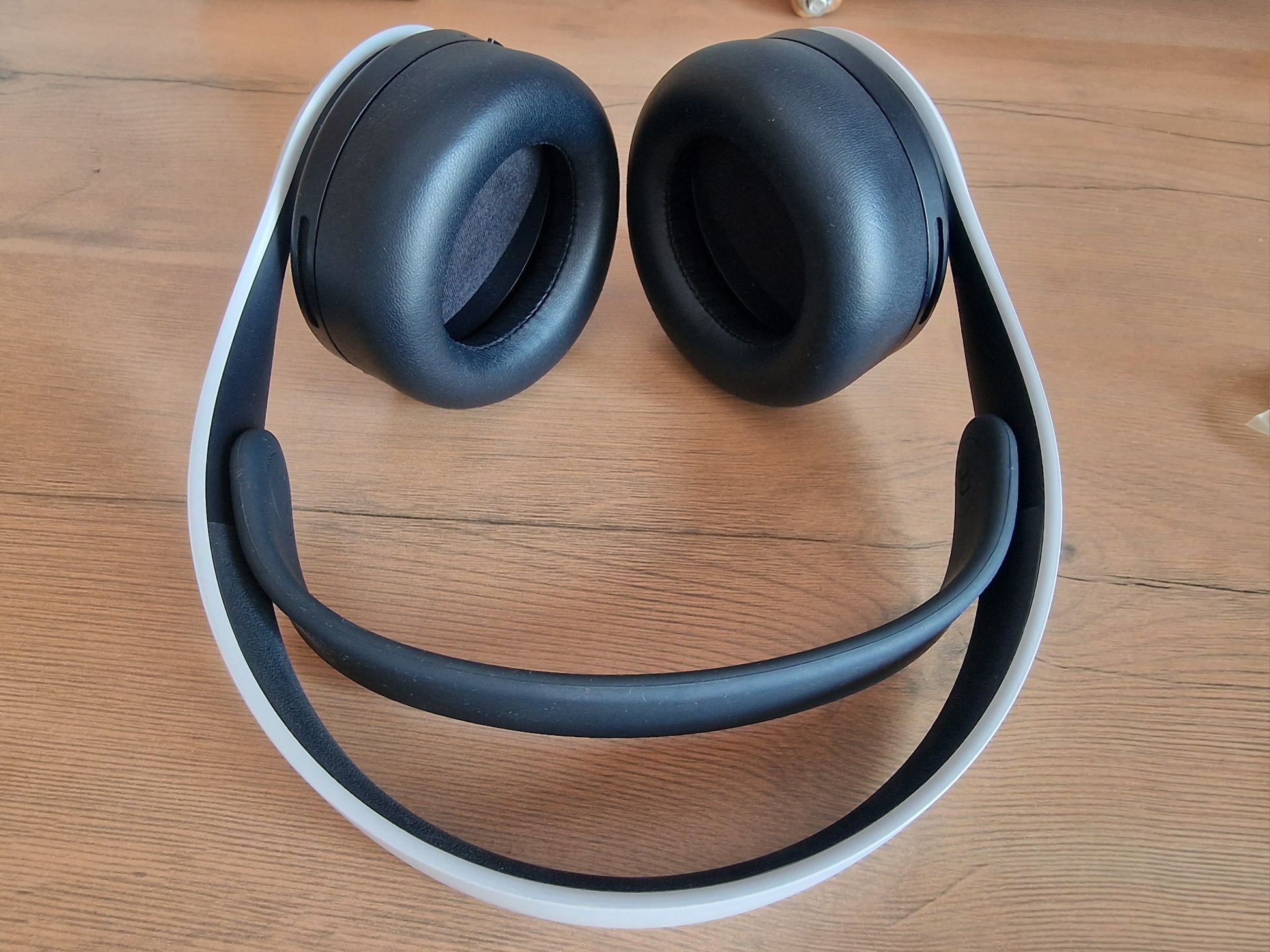 Słuchawki Pulse 3D Headset do Ps5 w dobrym stanie