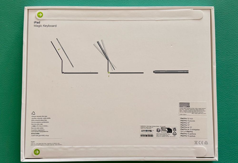 Apple iPad Magic Keyboard 12.9 Preto