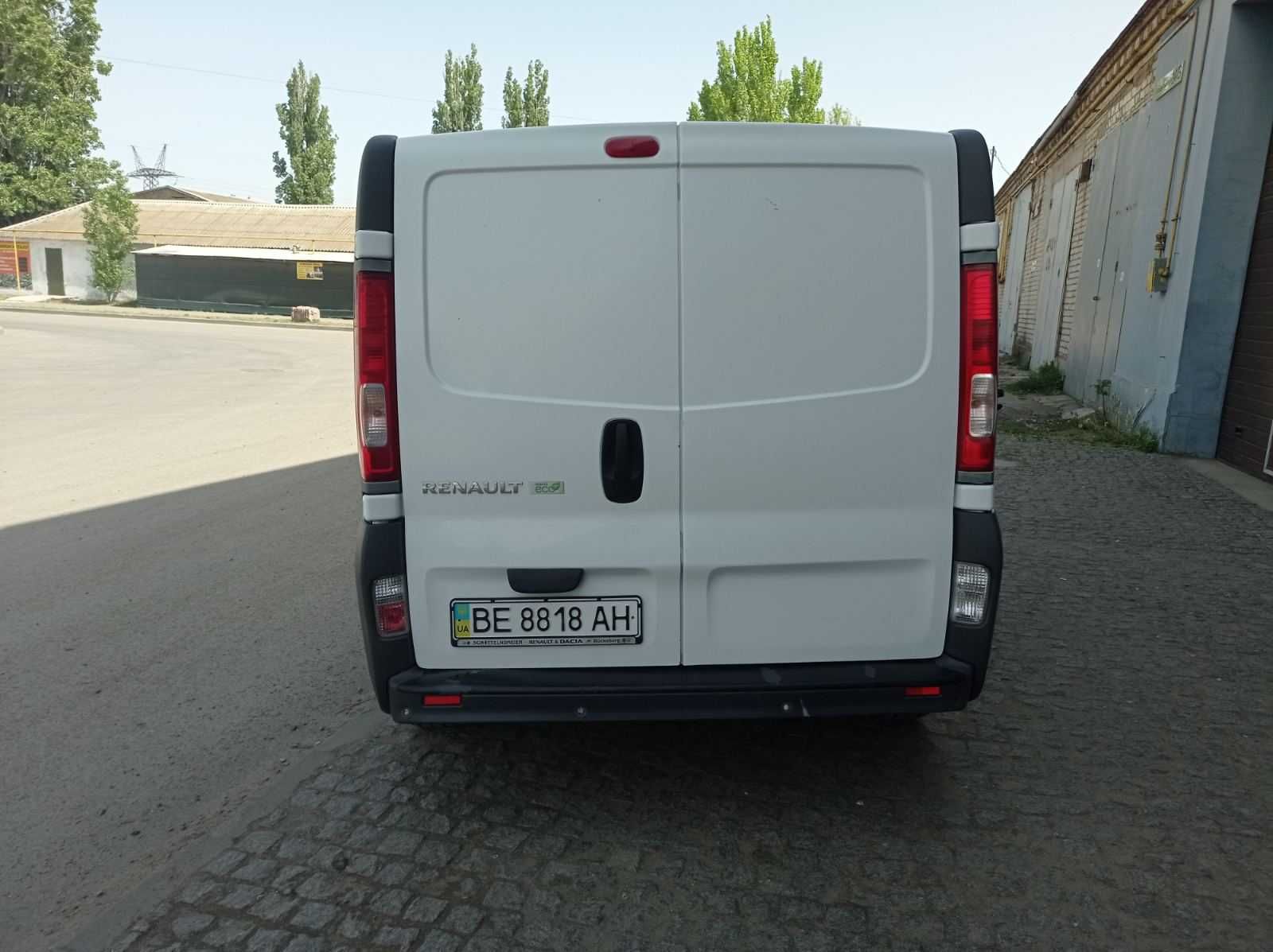 Renault Trafic 2011 року 2,0 л. /дизель