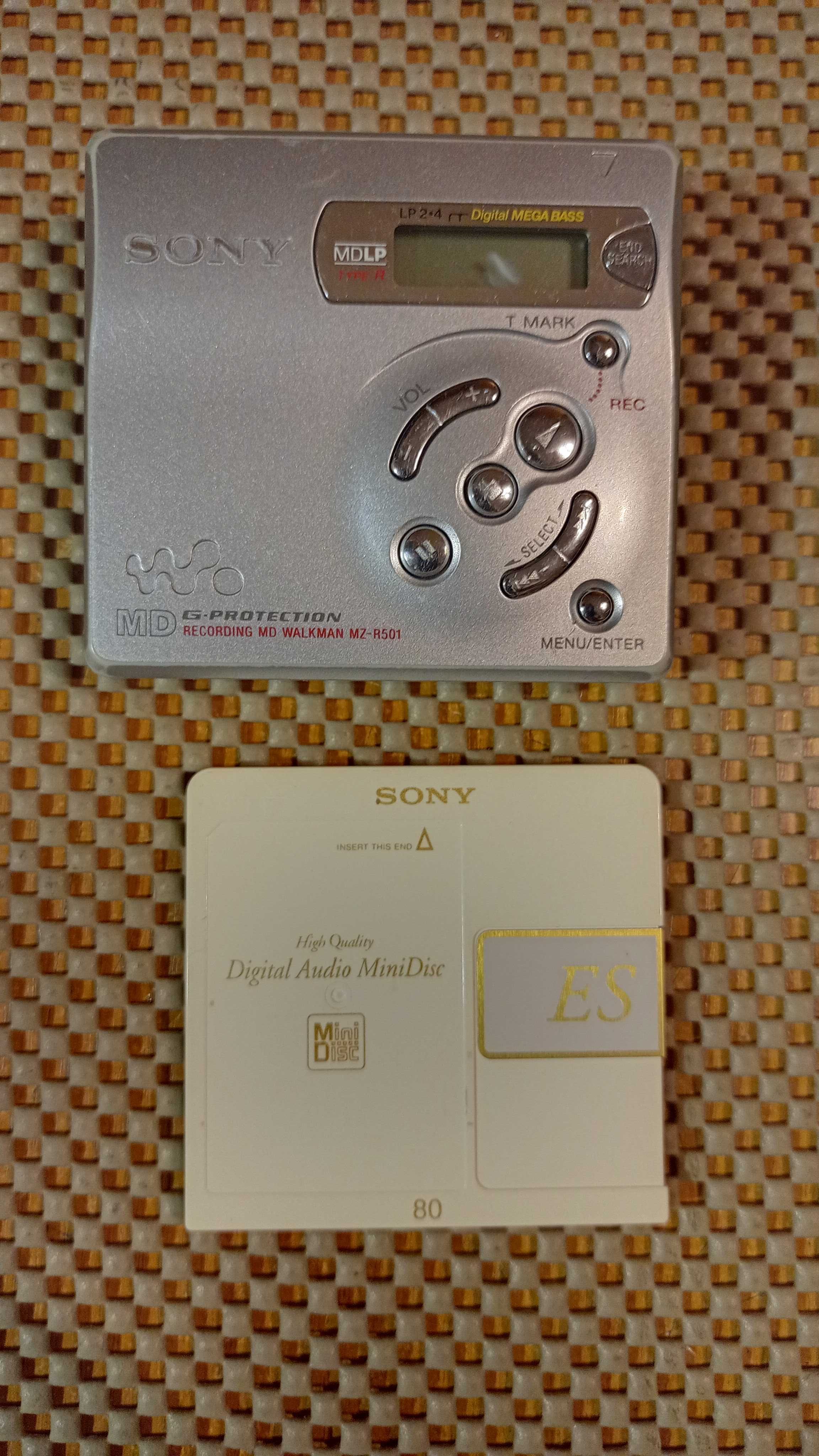 Минидисковый плеер SONY MZ-R501