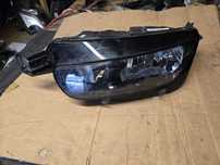 lampa przód Citroen C4 Picasso 2