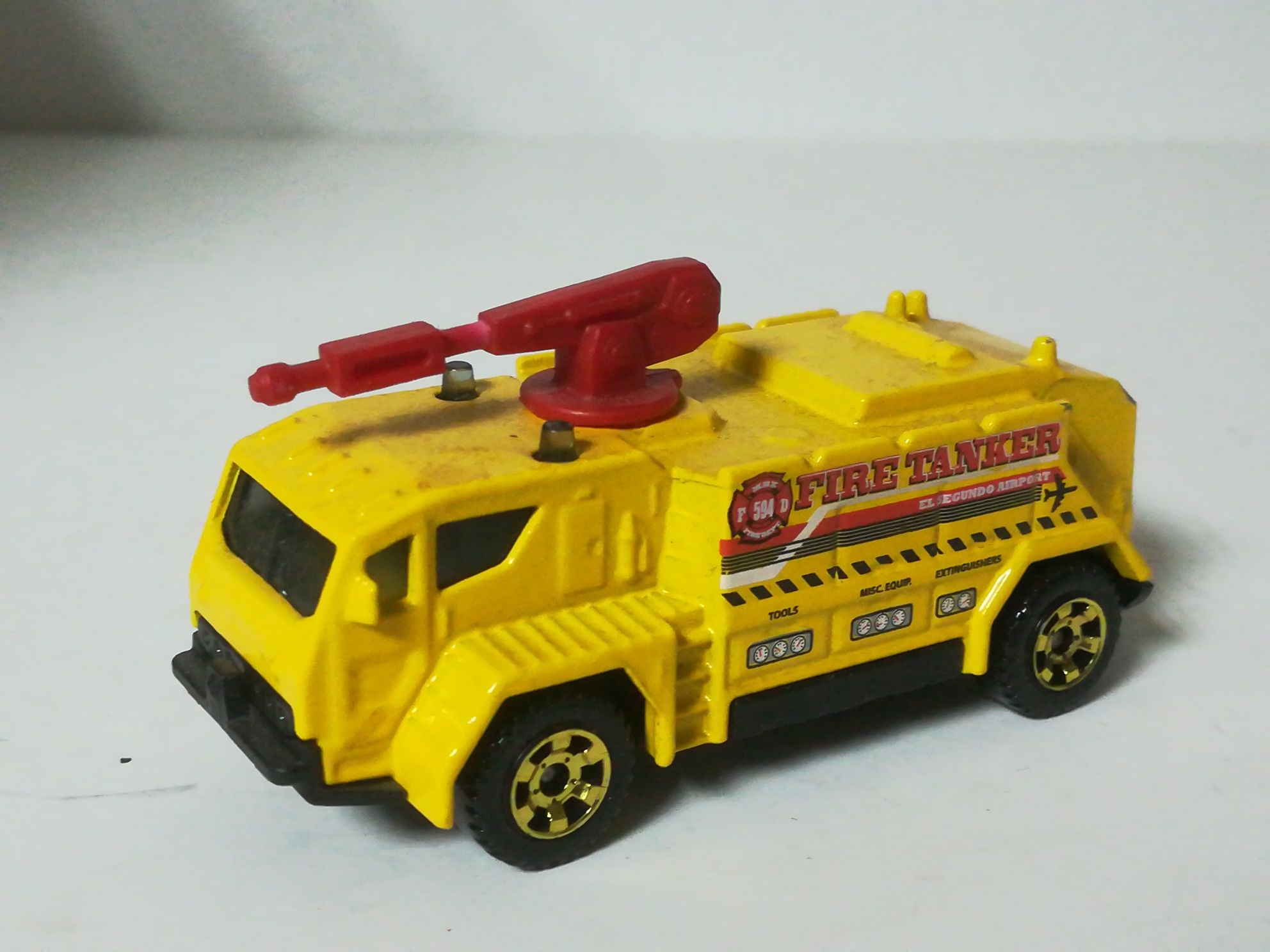 Matchbox fire tanker resorak