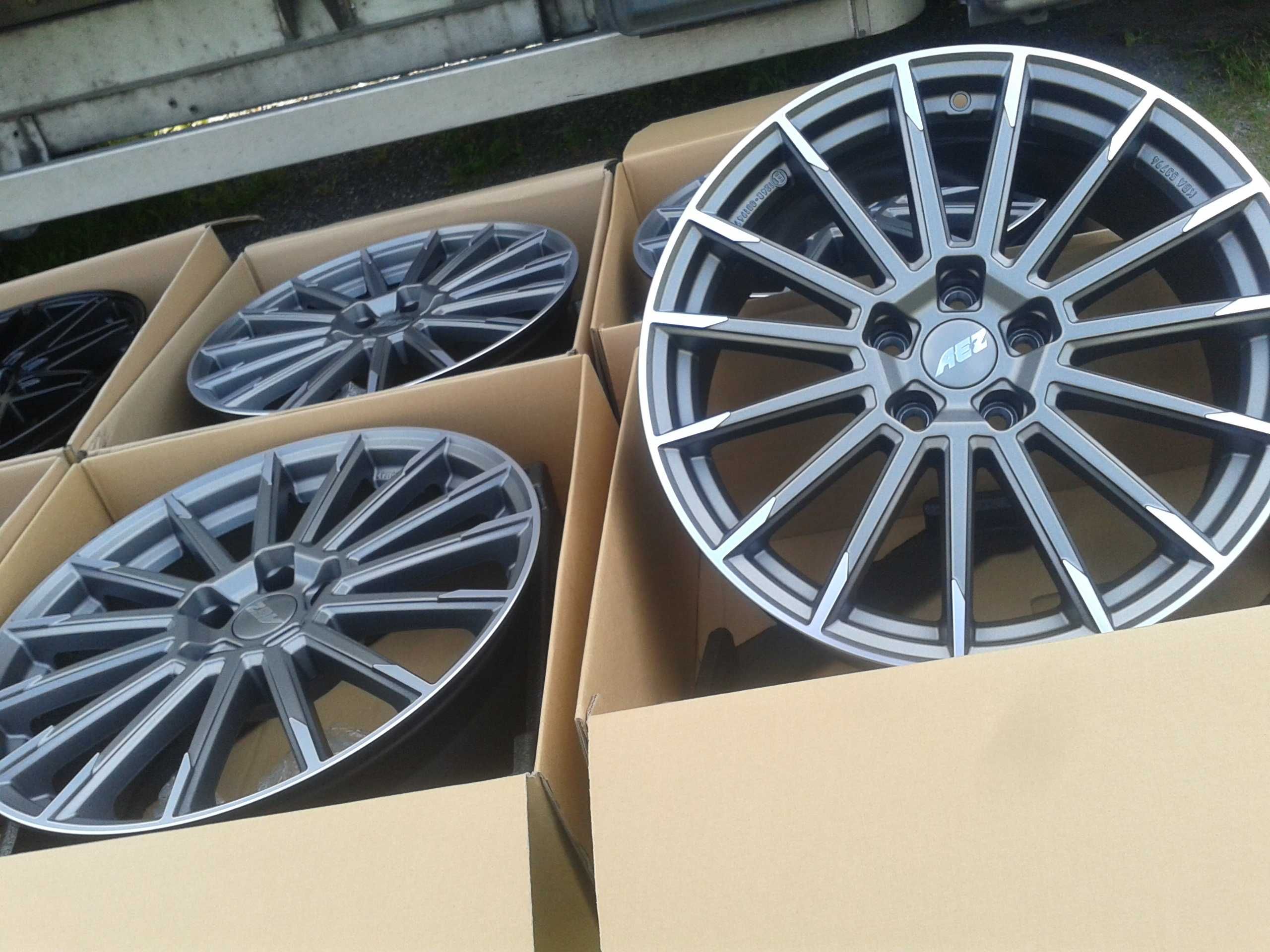 nowe r19 felgi aez honda accord crv tesla 5x114,3 mielec toyota lexus