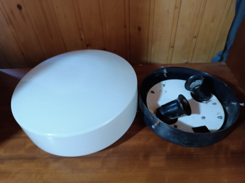 Світильник круглий на дві лампи часів СРСР