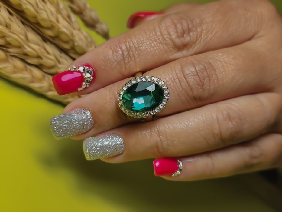Faço Unhas de gel