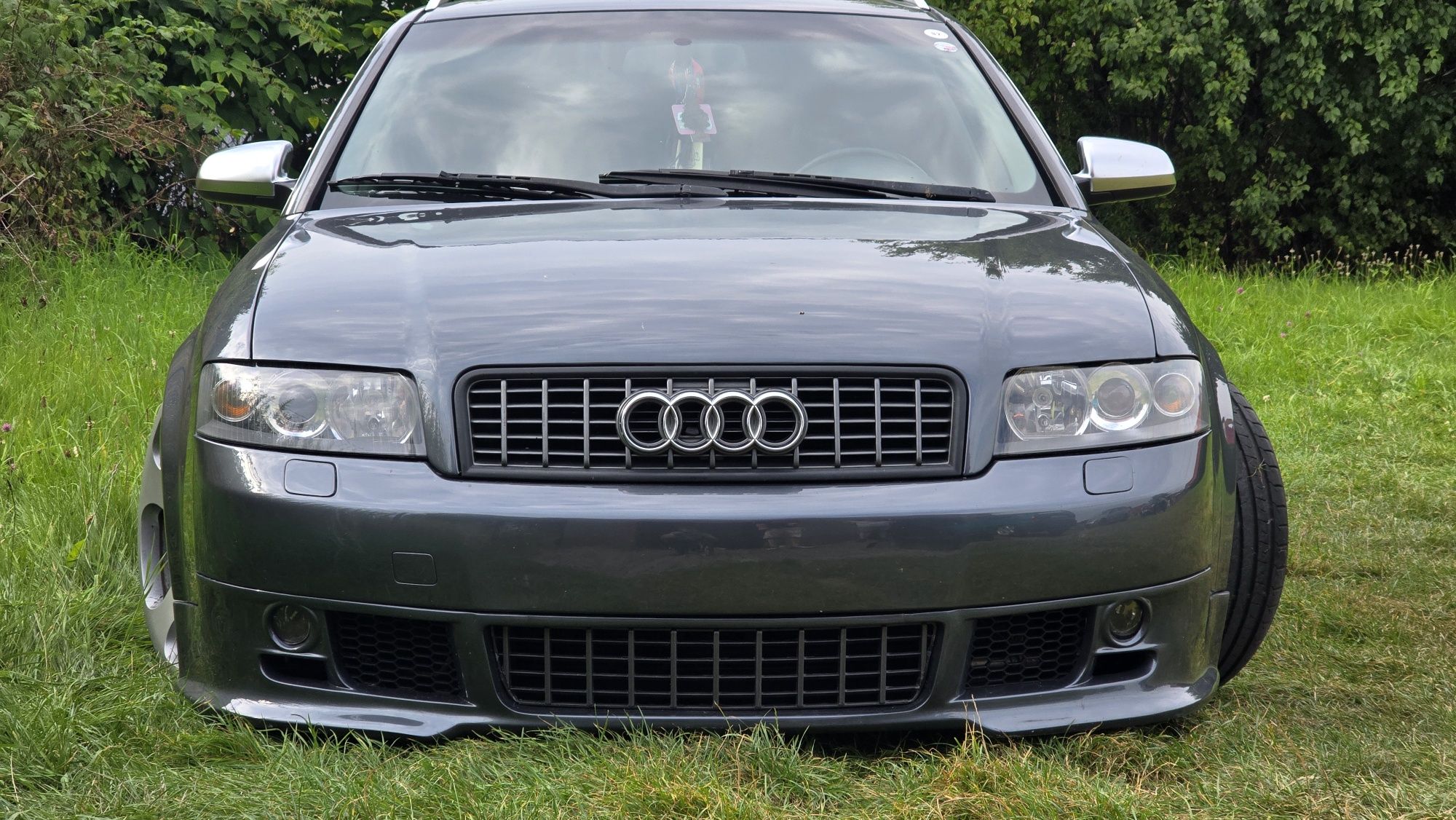 Reflektory Audi A4 B6 BiLed full led zamienne z H7 Halegen nie xenon
