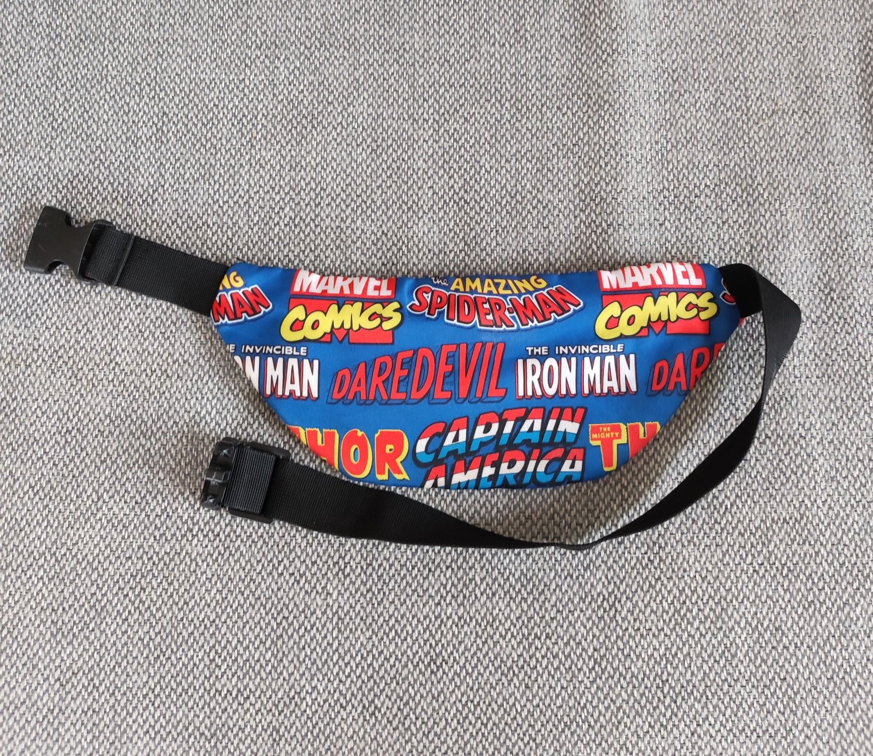 Saszetka nerka dla chłopca Reserved Marvel