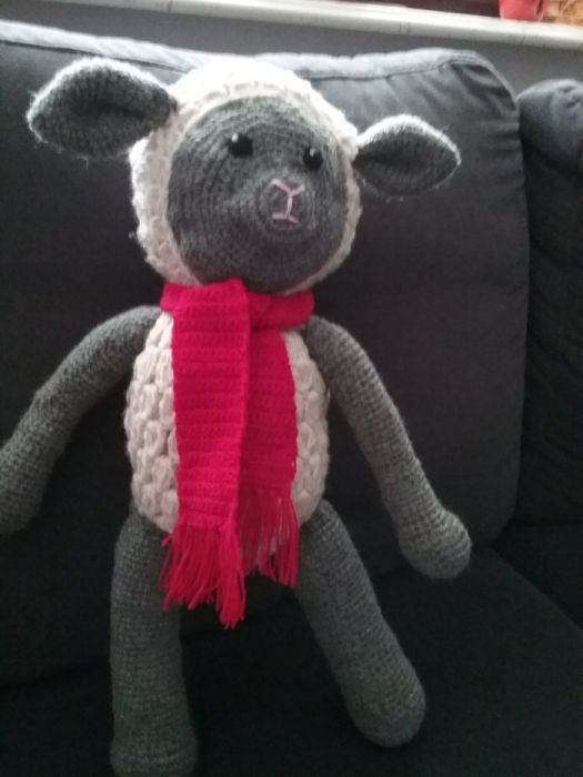 Pluszak - maskotka owieczka wielkanocna szydełku - handmade- ręcznie r
