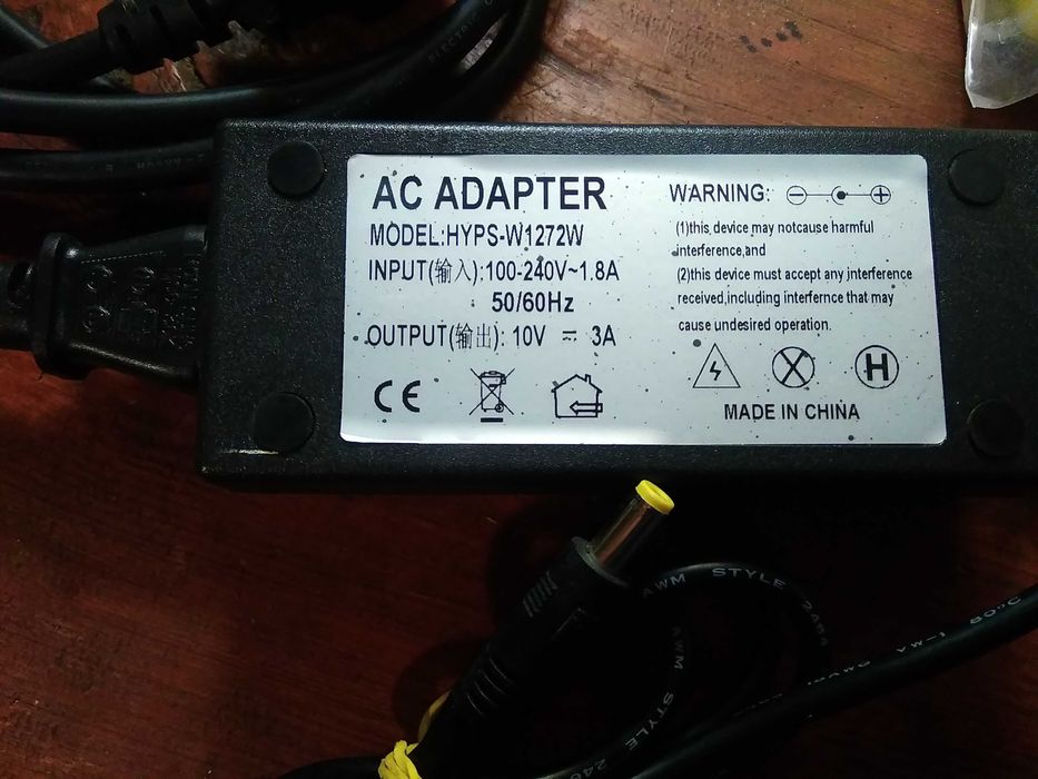 Продам адаптер 10V, 3A