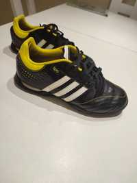 Piękne buty piłkarskie Adidas 11nova. Stan idealny, mało używane, co w
