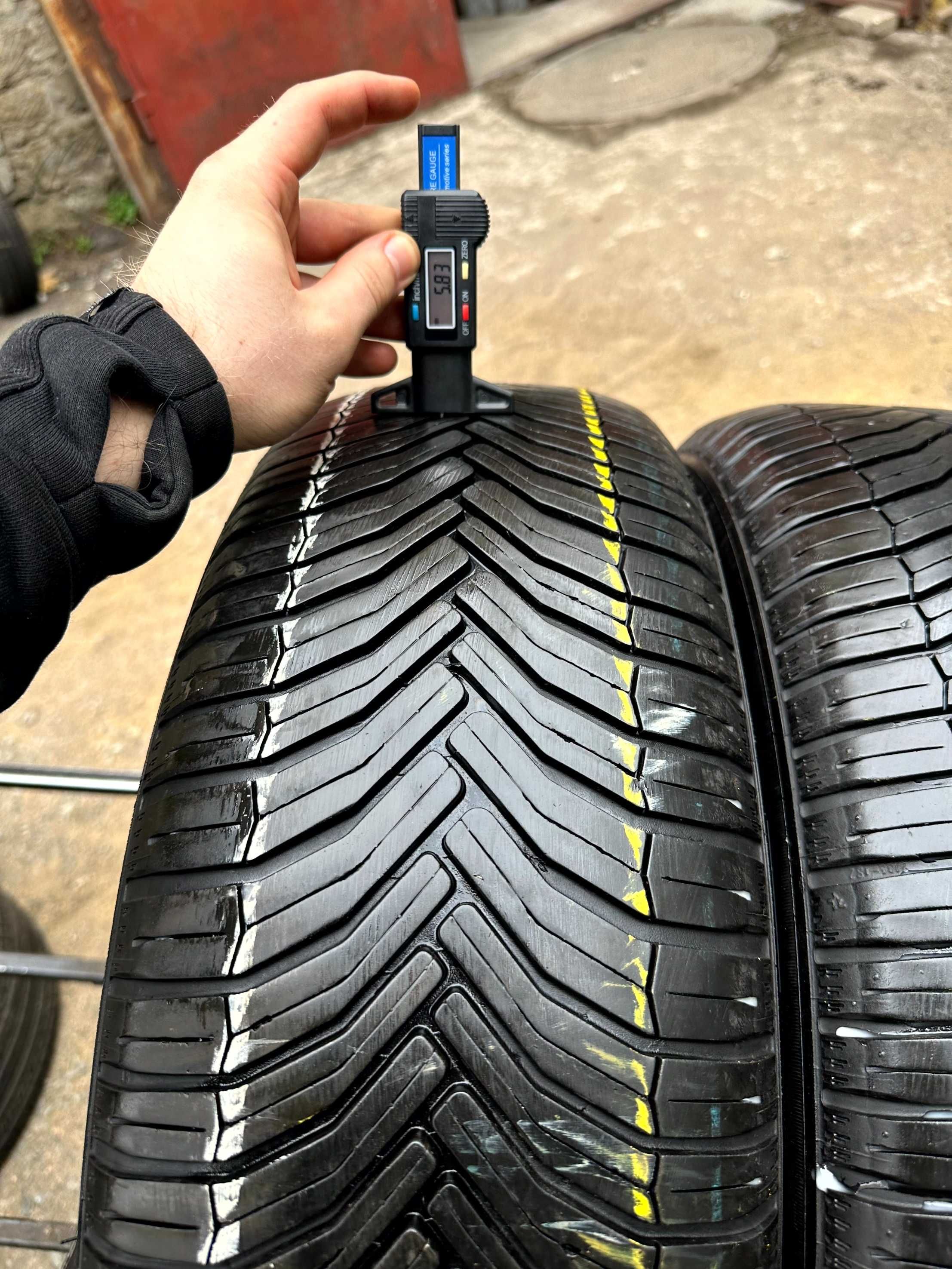 Шины БУ 215 65 R 16 Michelin CrossClimate + Резина Всесезонная