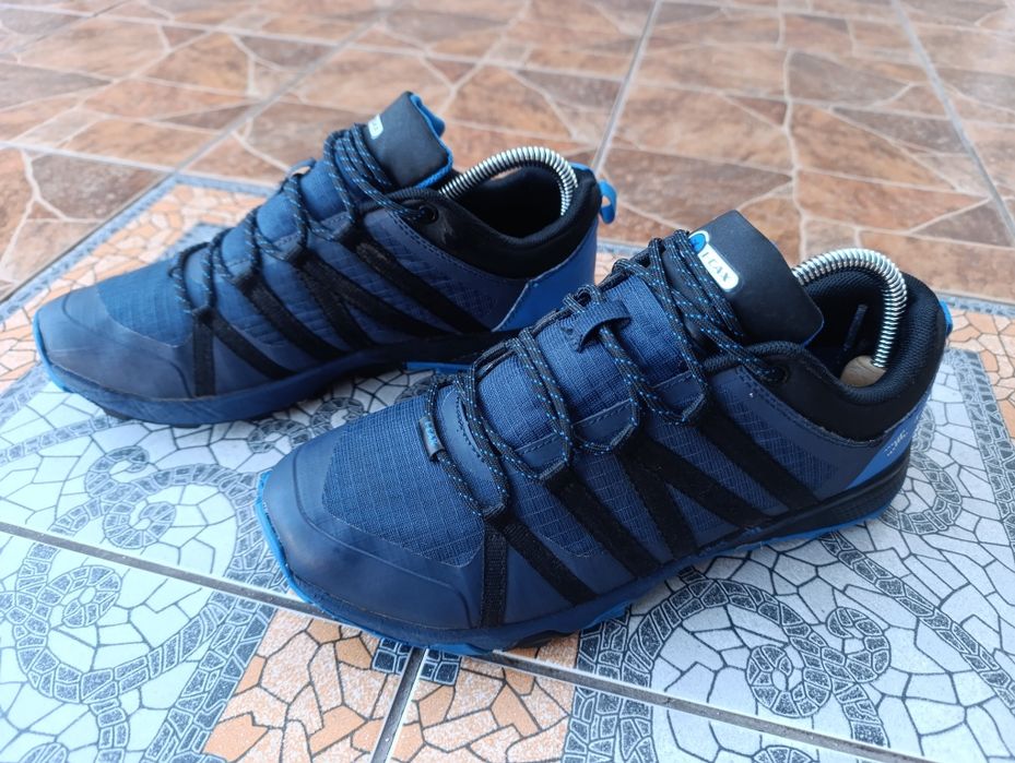 I cax 40р. Чоловічі трекінгові кросівки.