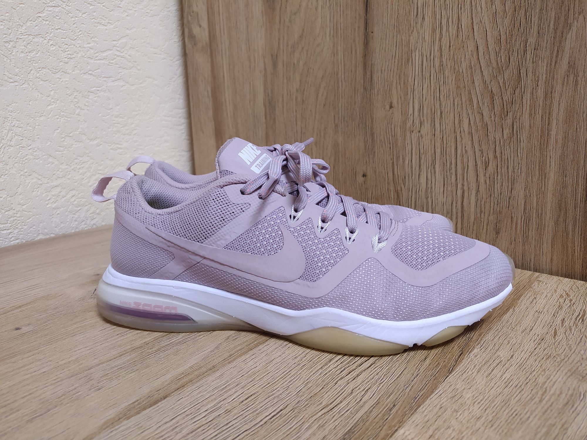 Кроссовки Nike WMNS AIR ZOOM