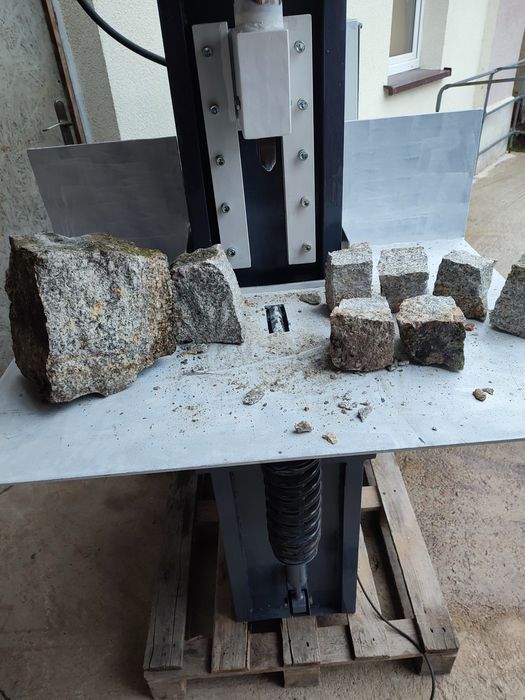 Łupiarka do kamienia 60ton