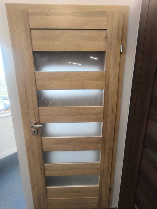 Drzwi wewnętrzne , skrzydła z demontażu wystawki RADOM. + ościeżnice