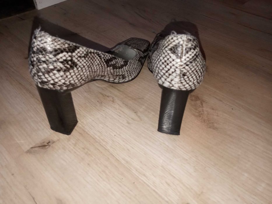 Sprzedam buty damskie vintage Timothy Hitsman