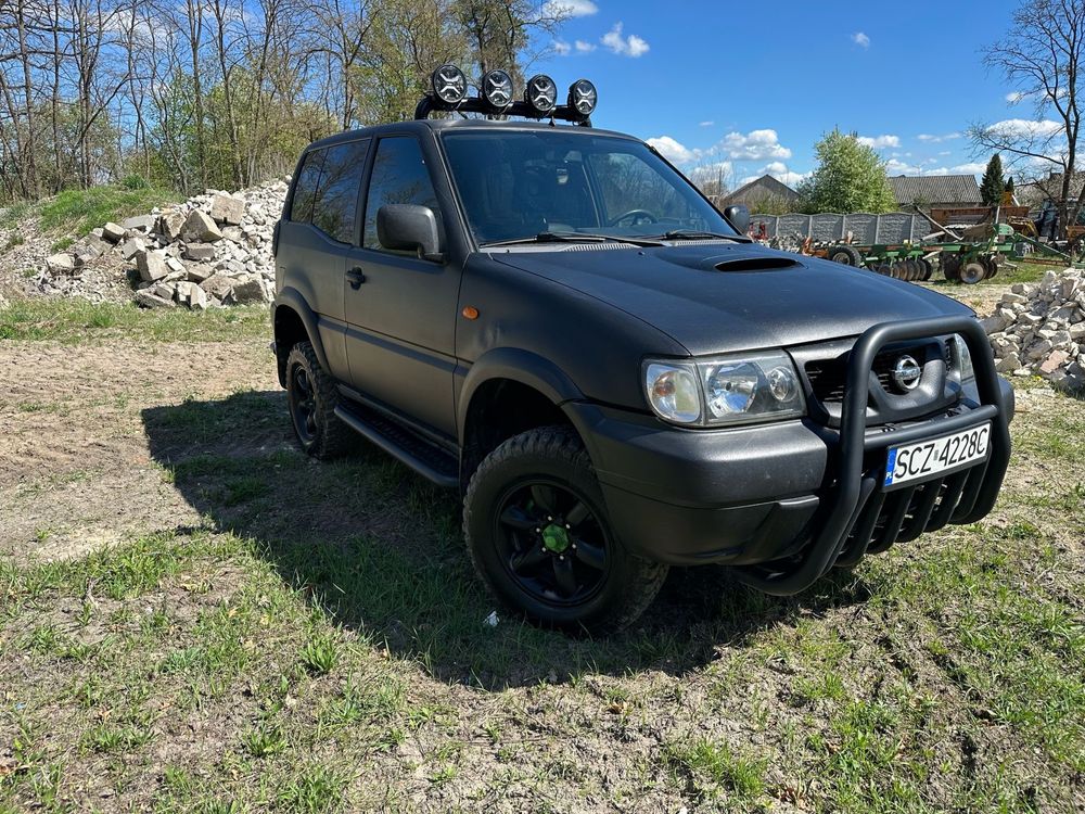 NISSAN Terrano II 2,7 po renowacji auto dla myśliwego