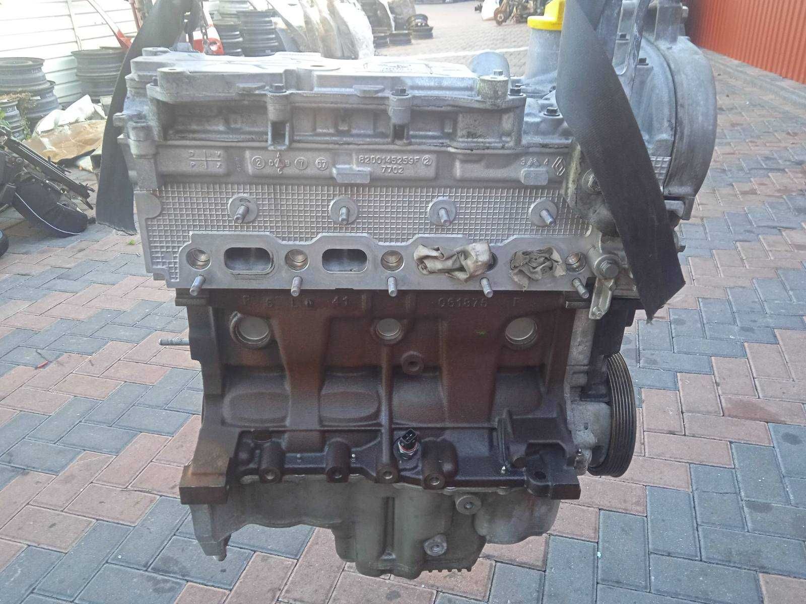 Двигатель K4M 812 RENAULT MEGANE II 03-09 1.6 16V