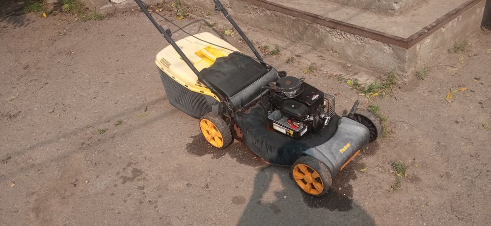 Продам бензогазонокосилку