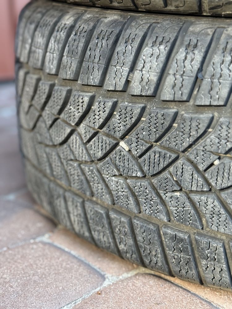Opony zimowe 245/40 R18 97V AO GoodYear UltraGrip Performance Audi OEM