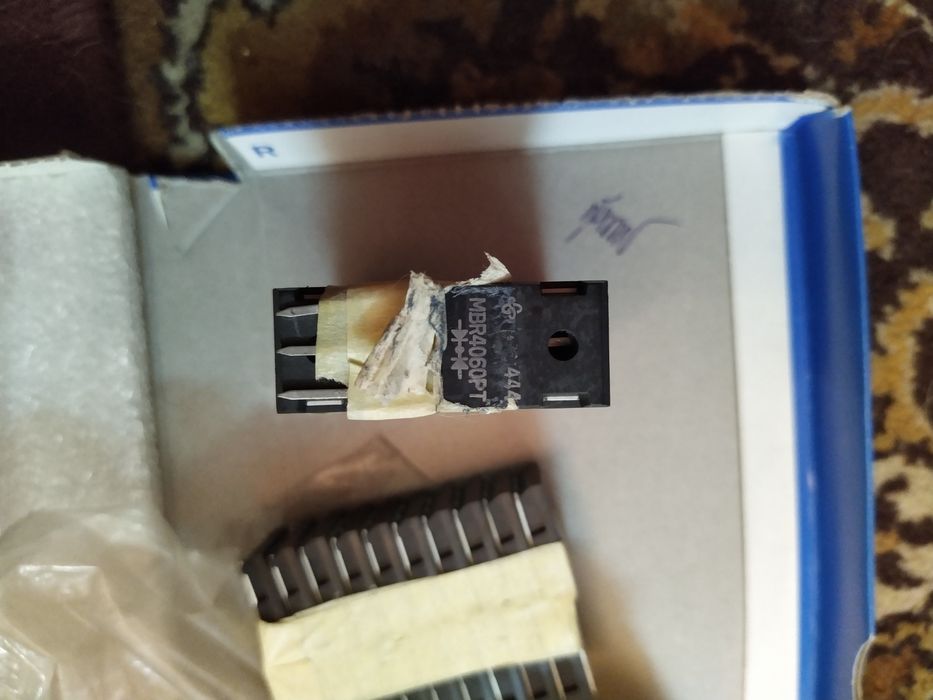 Радиодетали по свобной цене(диоды, транзисторы, симисторы..