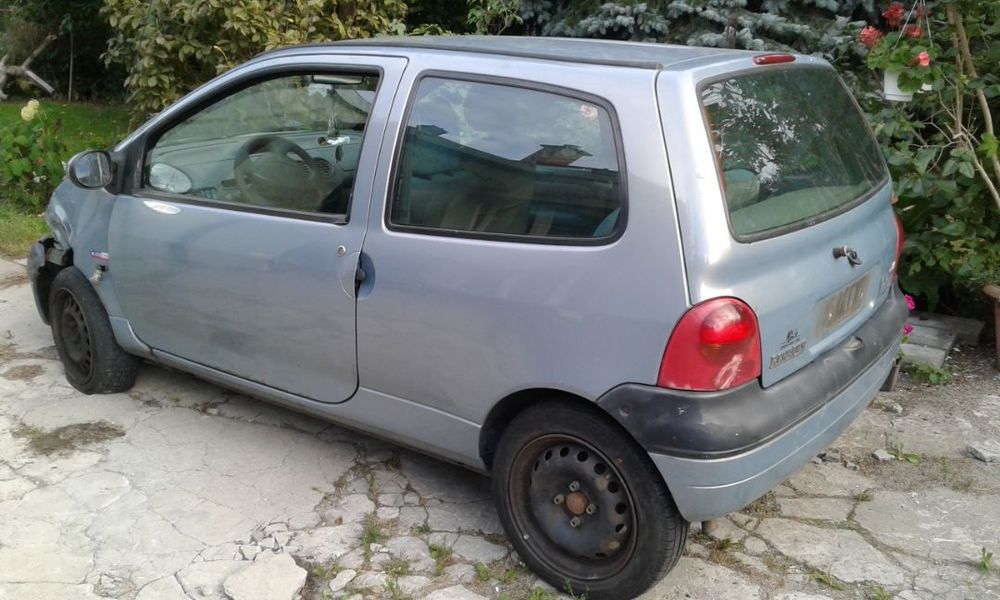 renault  twingo 1.2cały  na części