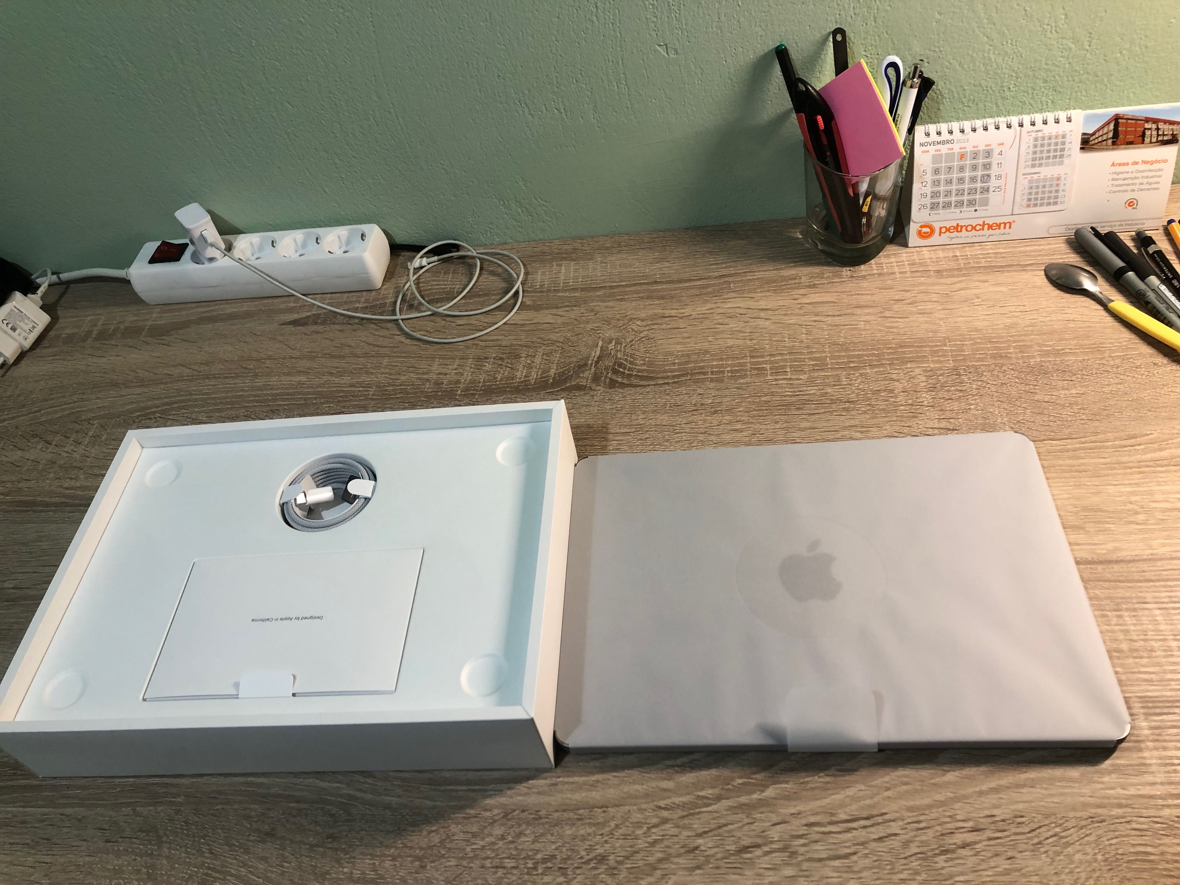 Mec Book Air Apple