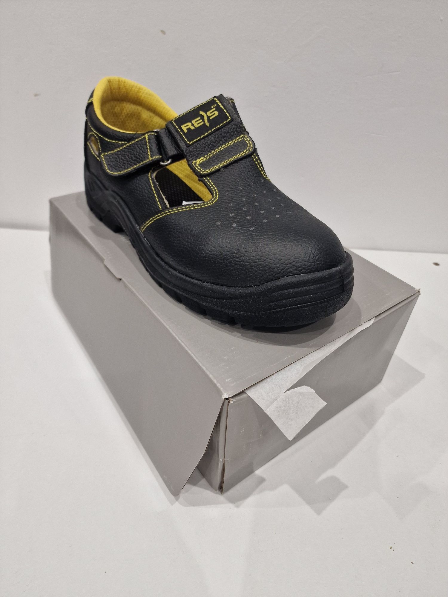 Buty robocze sandały bez podnoska lekkie robocze ochronne 43