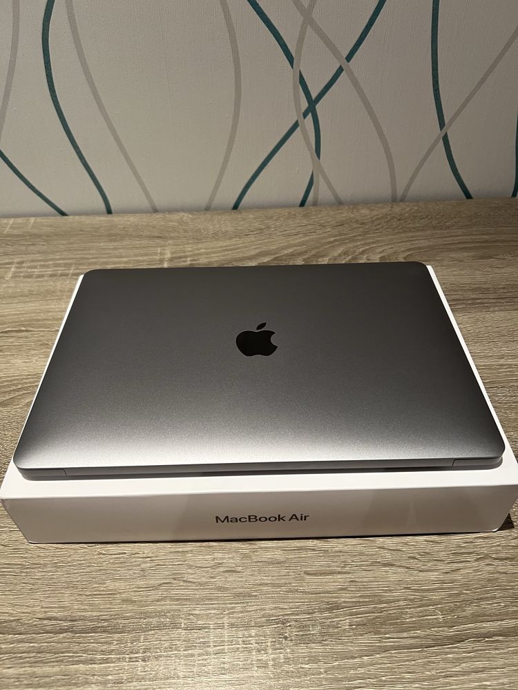 Macbook Air 13 2020 (2024) M1 8Gb/256Gb