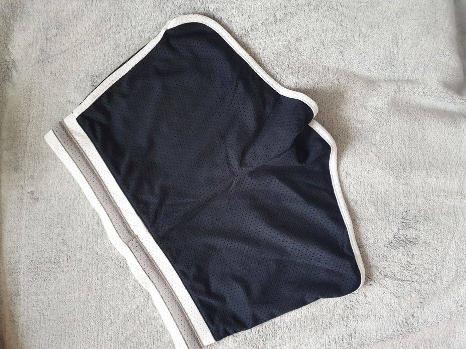 Nowe szorty Nike rozmiar XS