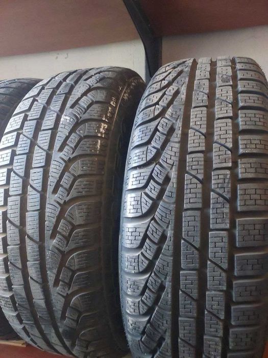 Шини 205/65 R17 комплект зима Pirelli 6.7мм 2016 рік