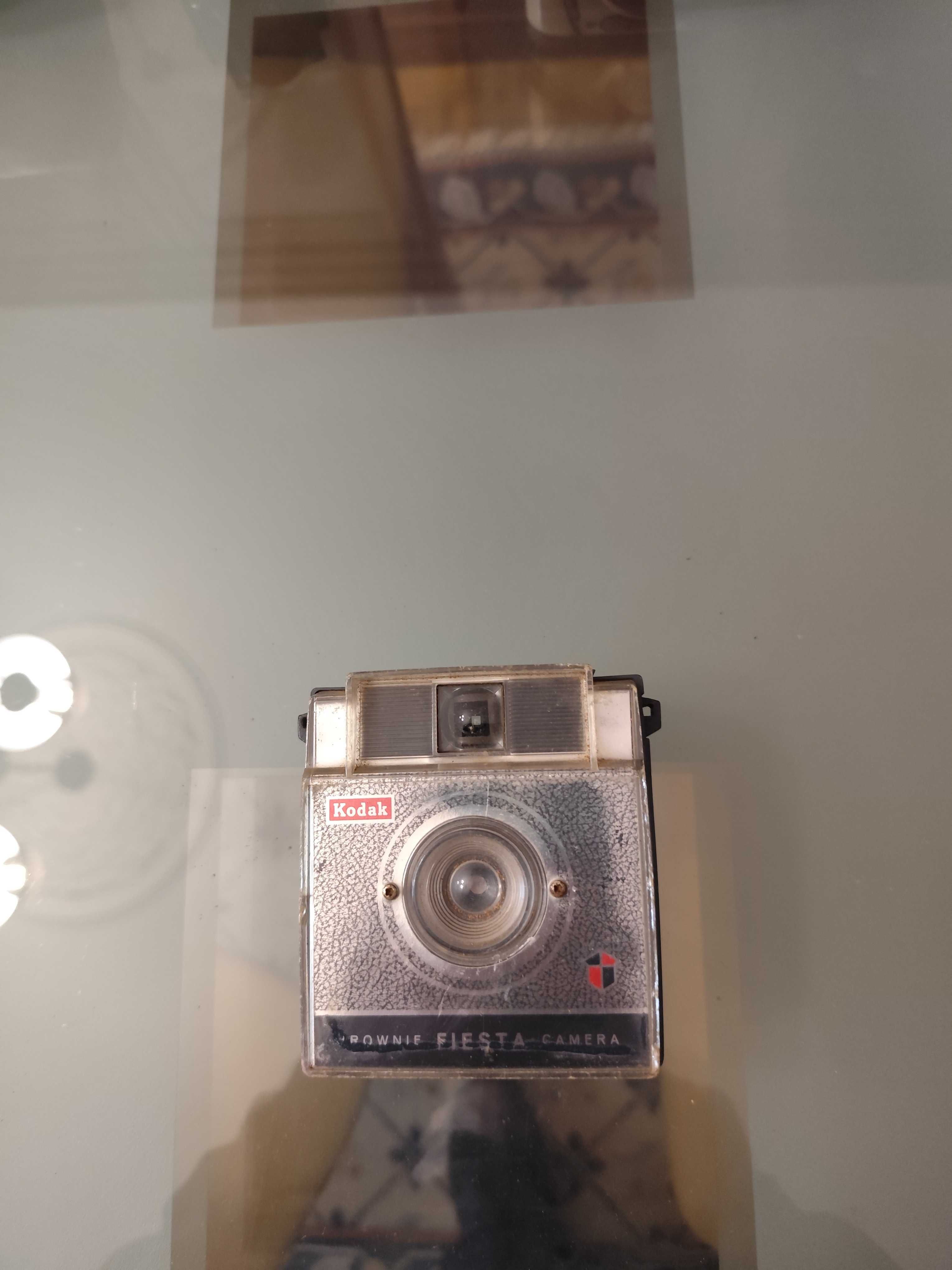 Máquina fotográfica Kodak antiga para colecionador