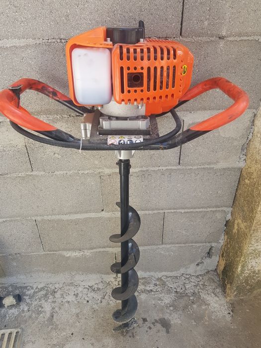 Moto furafora de solo com extensor e 3 brocas