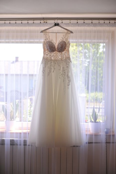 Suknia ślubna chassmi L