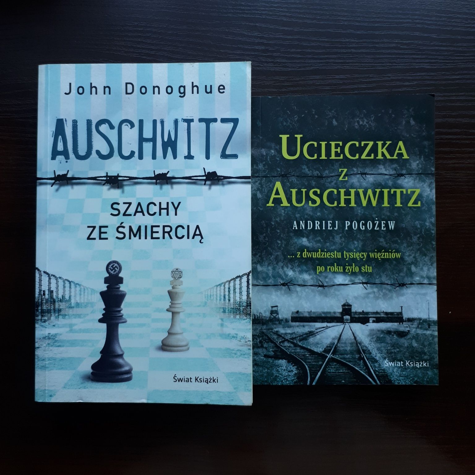 Dwie książki o Auschwitz