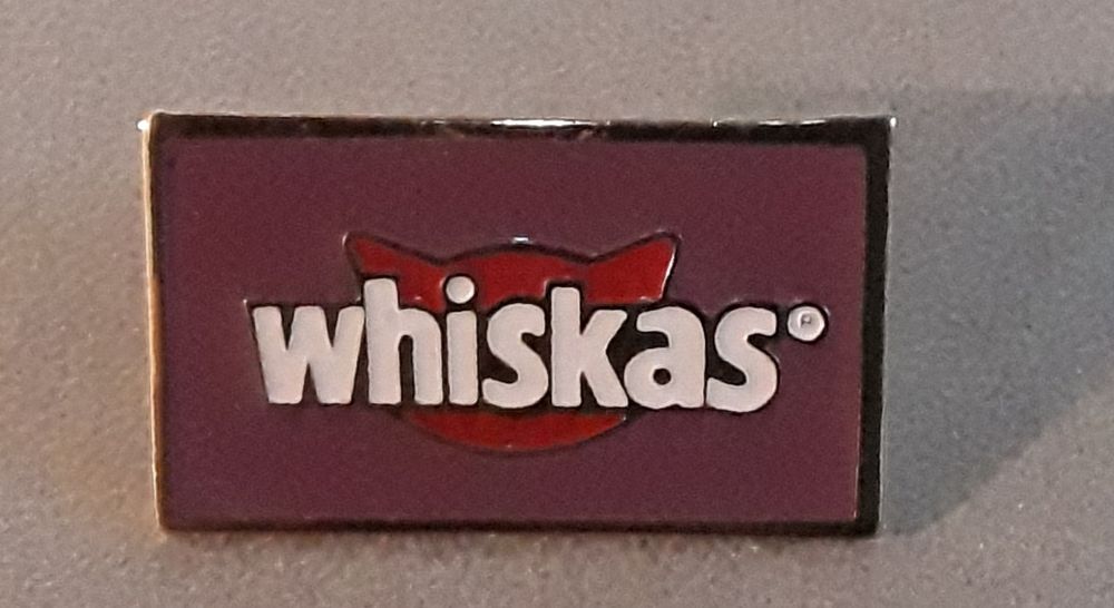 Pin Whiskas (original), como novo!
