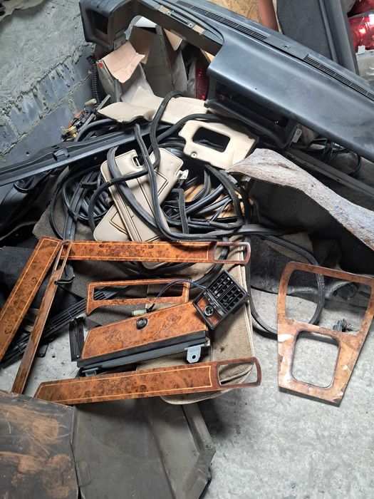 jaguar XJ6, daimler 87, pozostałość części