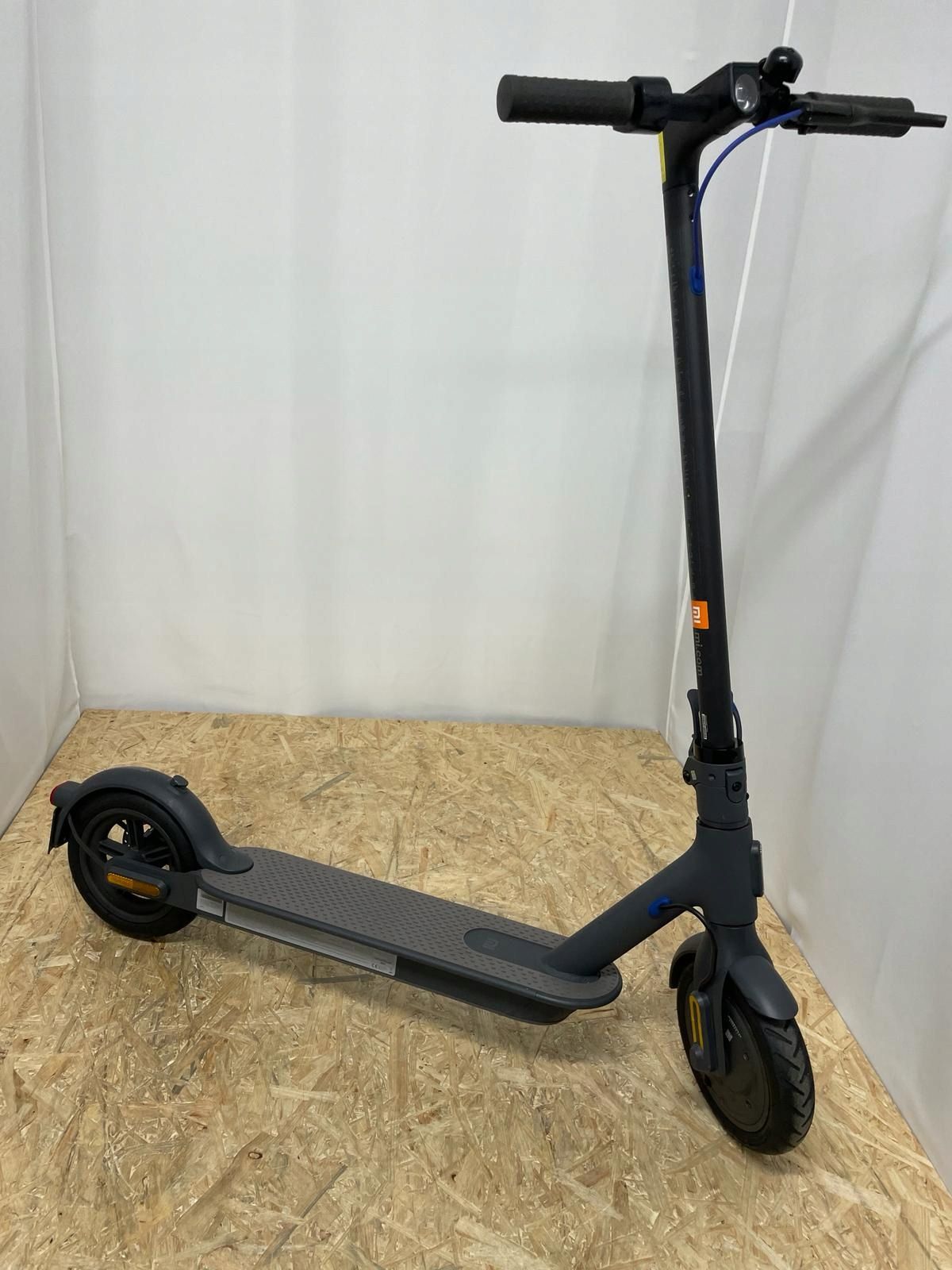 Hulajnoga elektryczna Xiaomi Mi Scooter 3