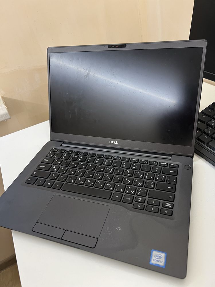 Ноутбук Dell Latitude 7300 13.3 / Core I7-8665U/ 16gb / 256gb SSD