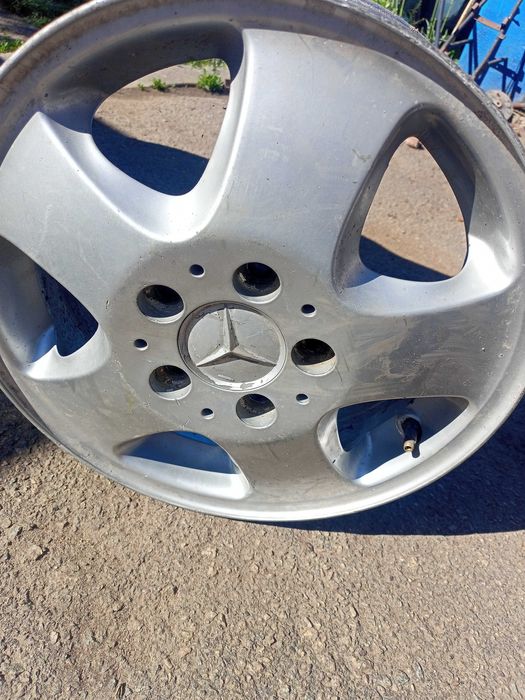 Титанові диски мерседес . 5.112.15 в подарок болти.