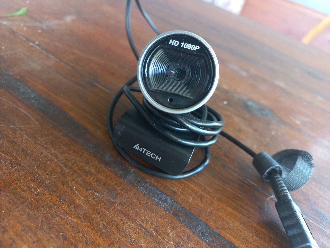 Продам веб-камеру  A4Tech PK 91OH.
