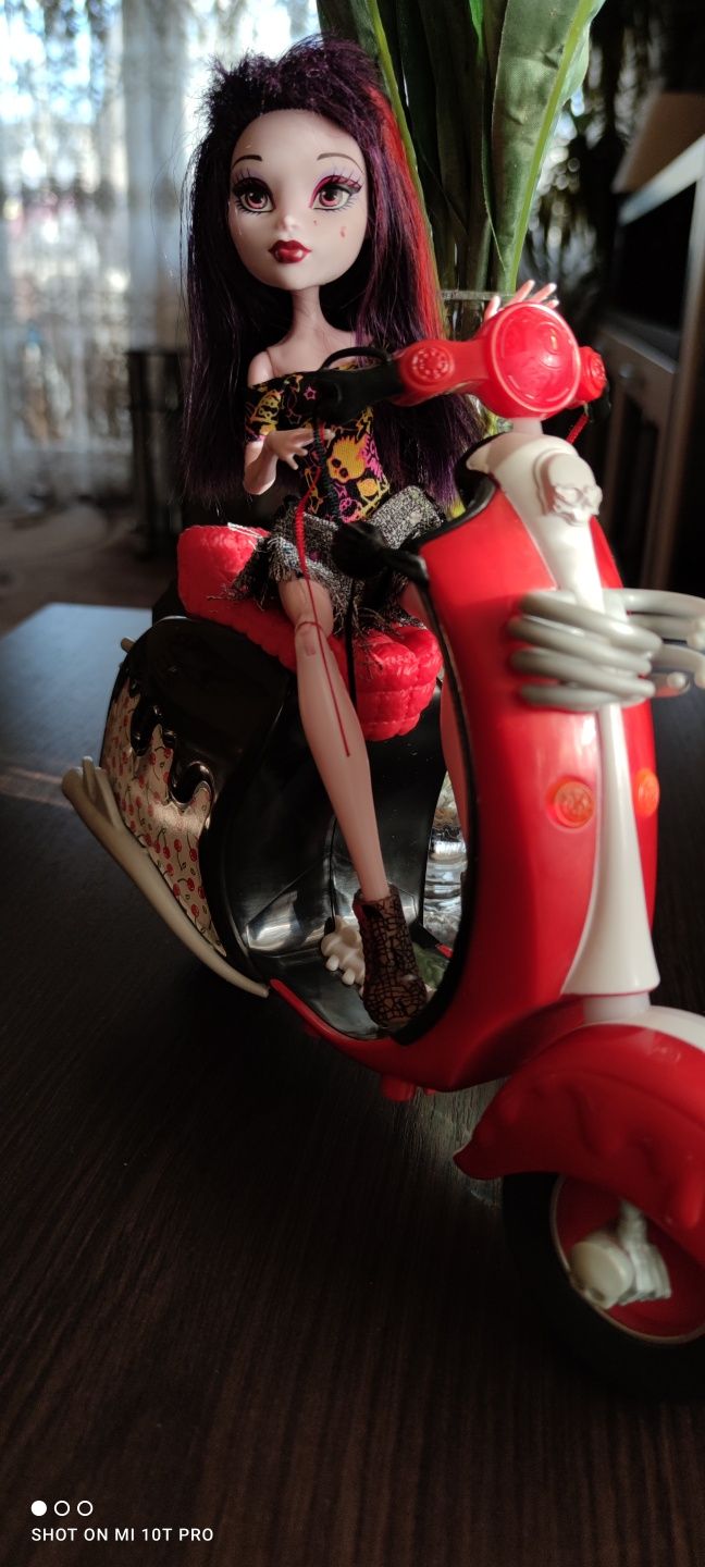 Скутер для ляльок