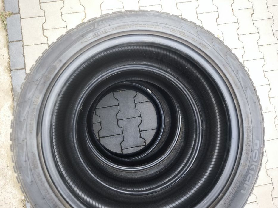 Opony zimowe 4 szt.  Nokian 225/45 R17
