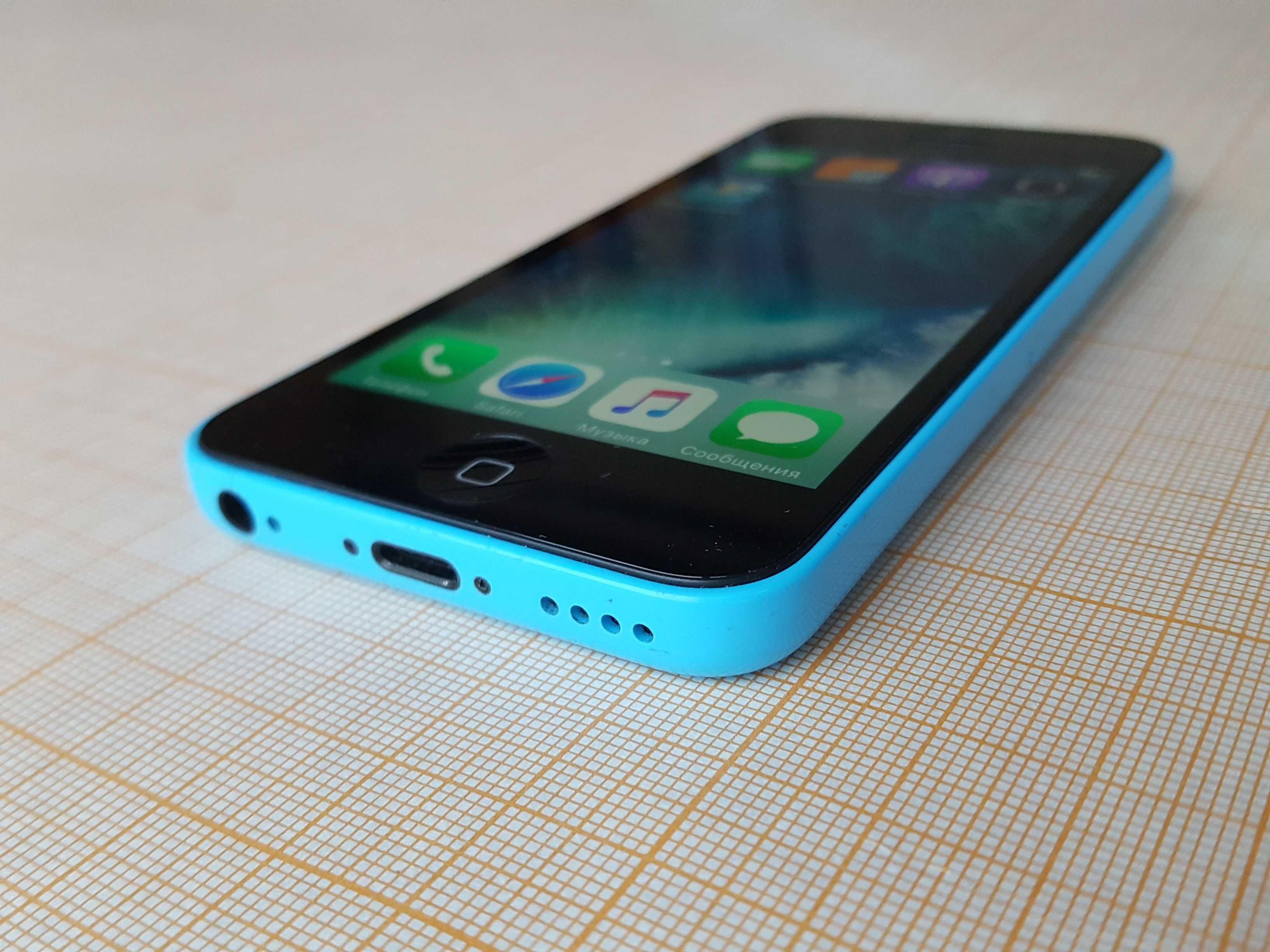 Нерабочий iPhone 5C Apple телефон