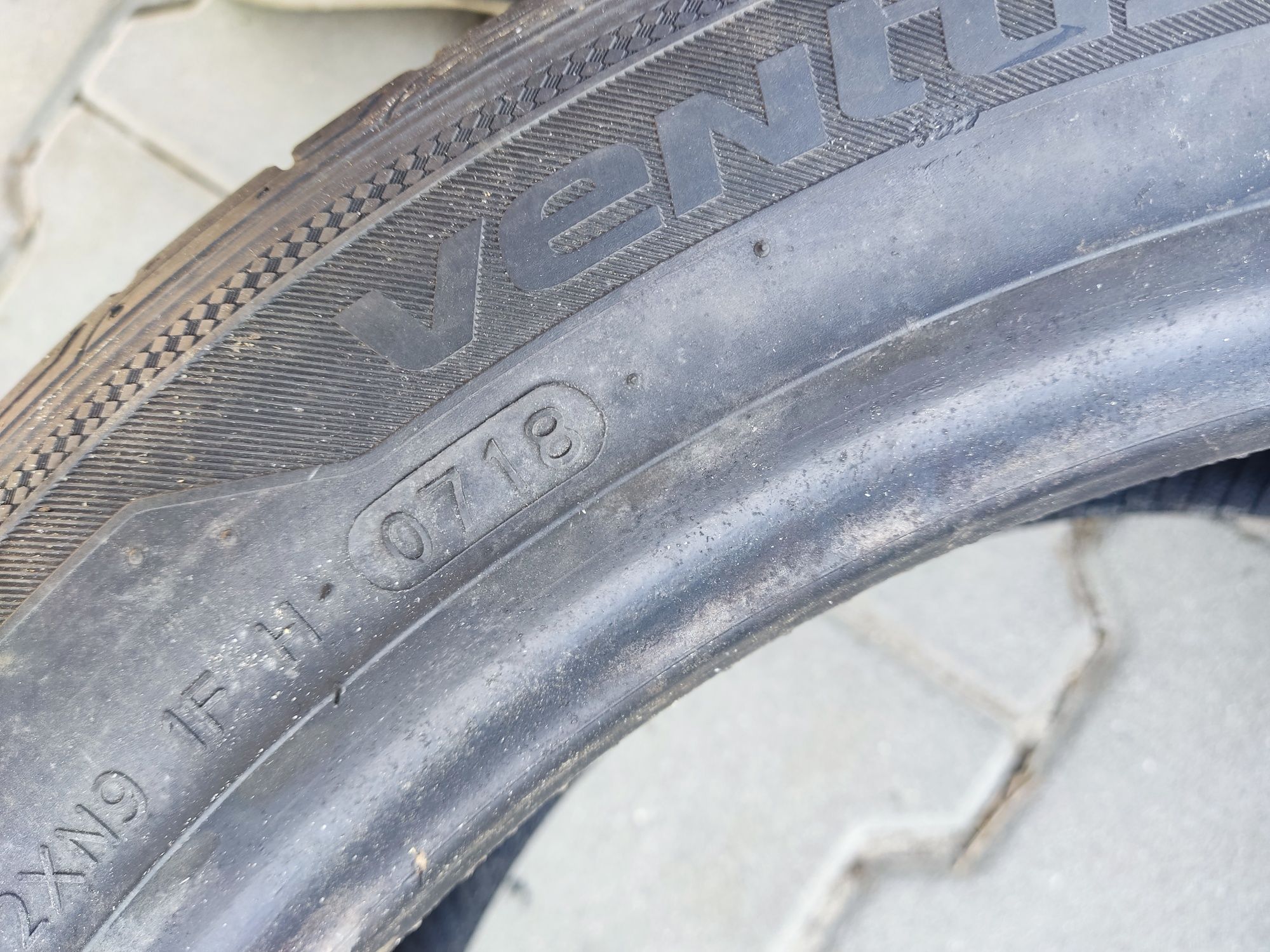 Opony letnie 235/45.18 hankook