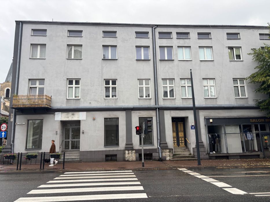 Lokal 150 m2, Łaska 10