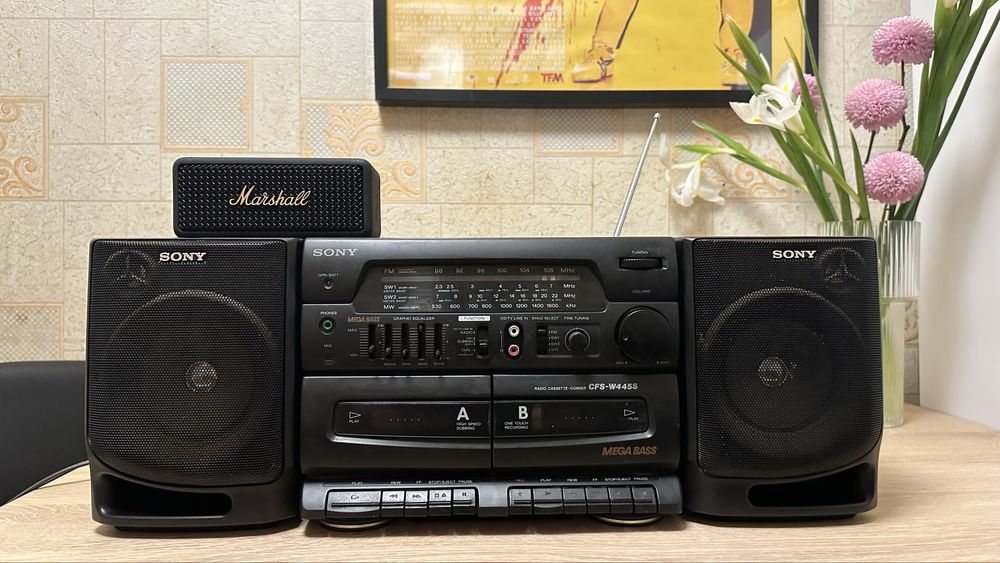 Касетна стерео магнітола 90х бумбокс Sony CFS W445