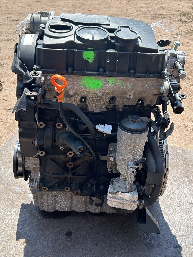 Двигун мотор VW Skoda Audi 1.9 TDI  BLS