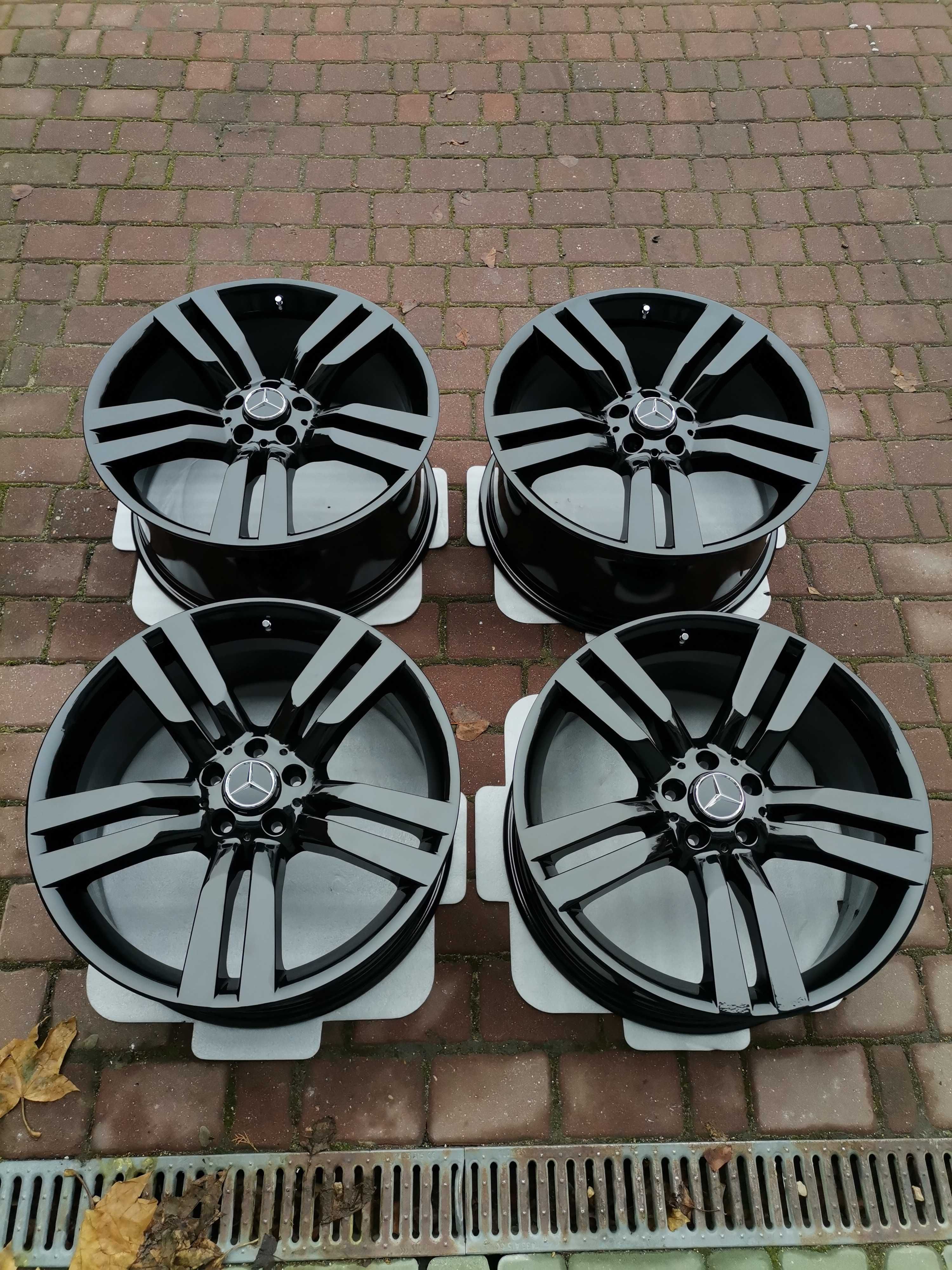 20'' Mercedes AMG Oryginalne Czarny połysk Śliczne.